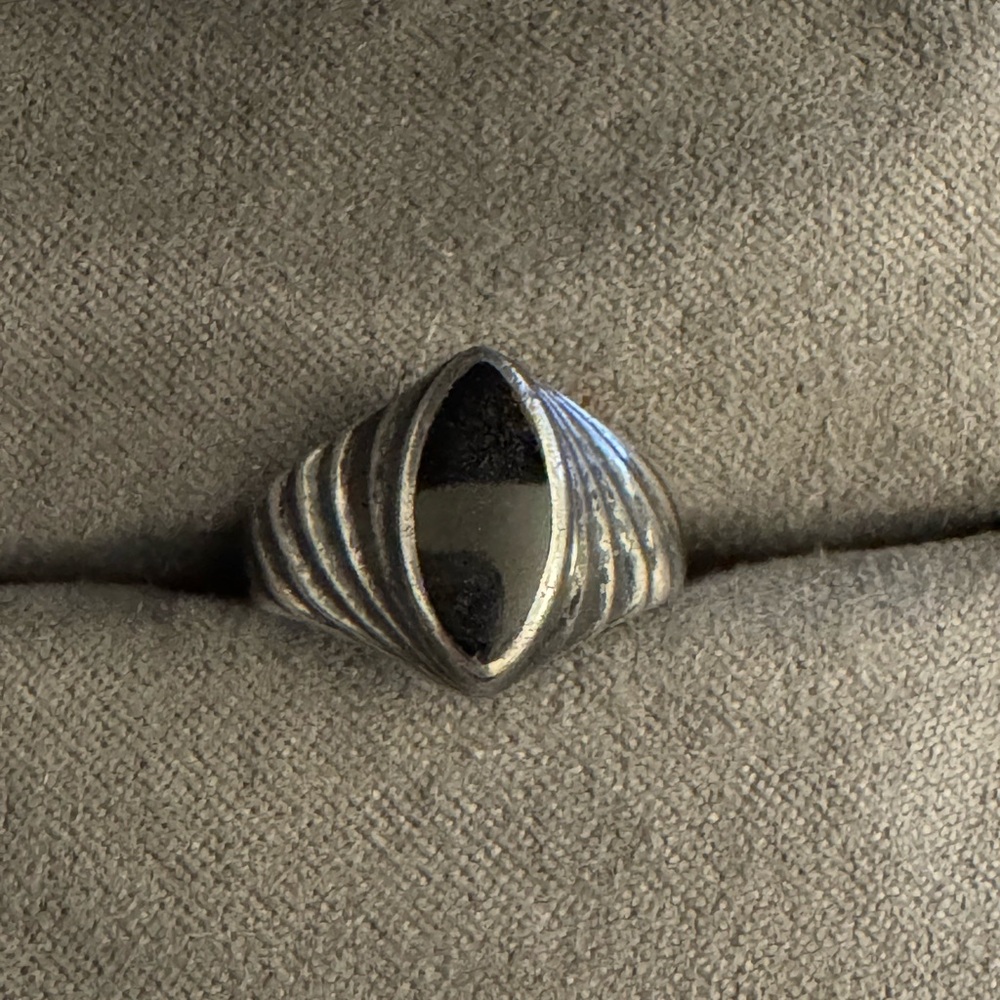 Sterling Silver Black Onyx Navette Ring Sculptural Ribbed Shoulders - Picture 1 of 4